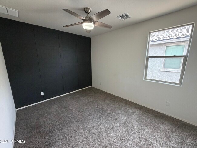 Building Photo - 21887 N 181st Ave