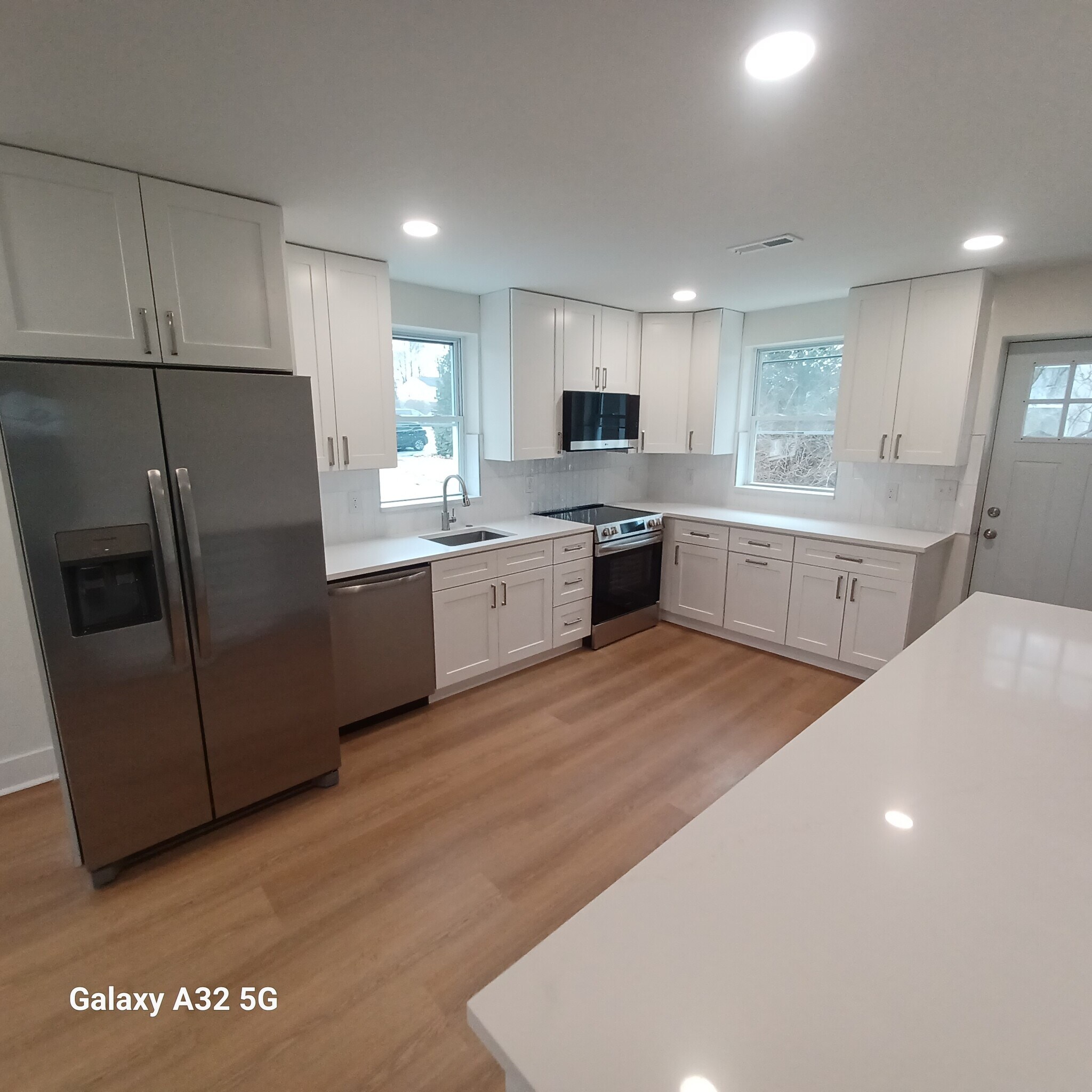 Building Photo - 315 Cameron Rd