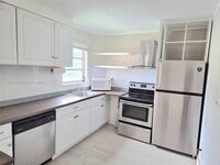 Building Photo - 1700 NE 191st St