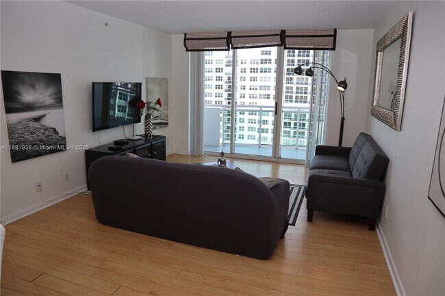 Building Photo - 3001 S Ocean Dr