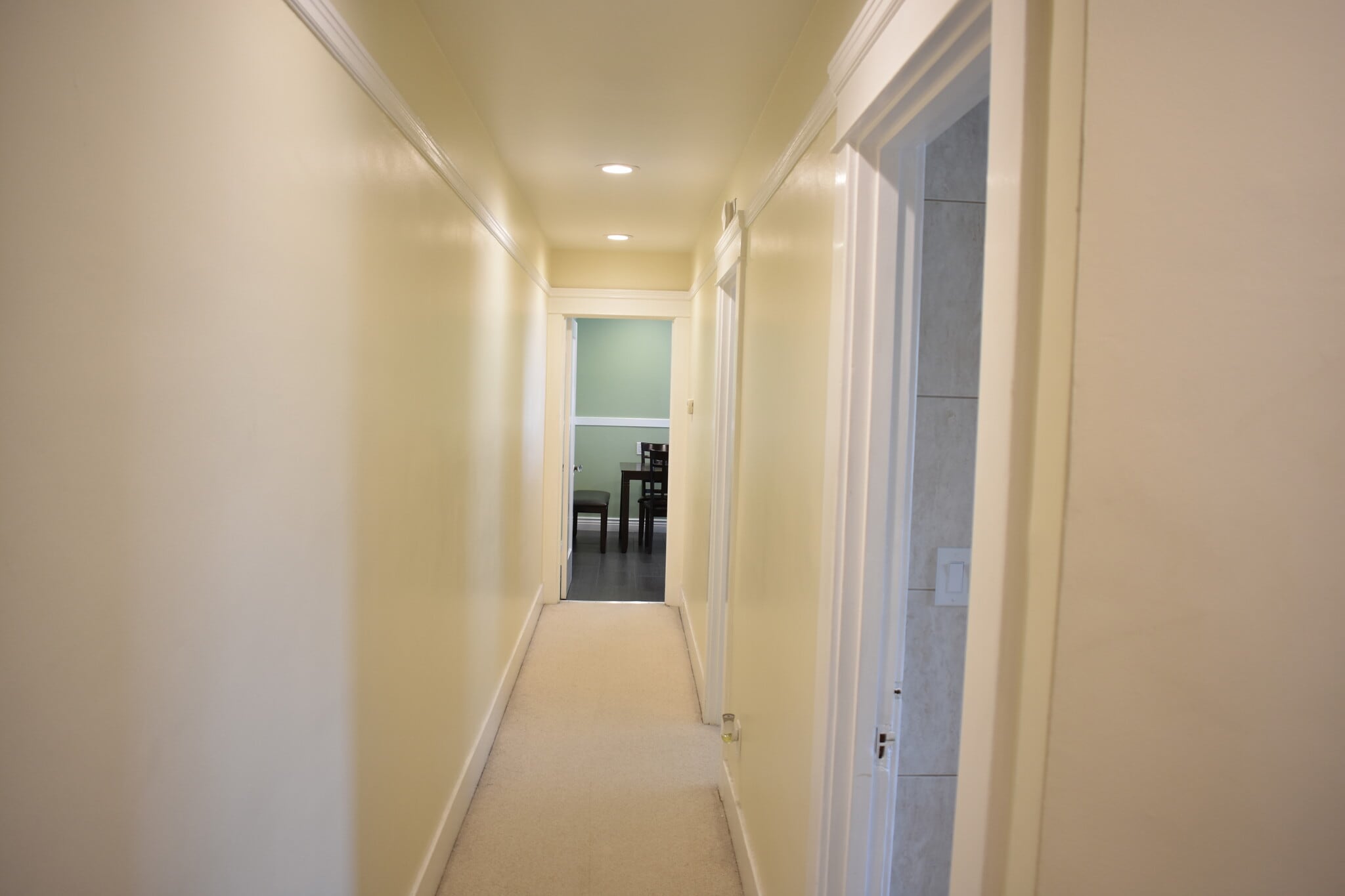 Building Photo - 917 Grand Ave