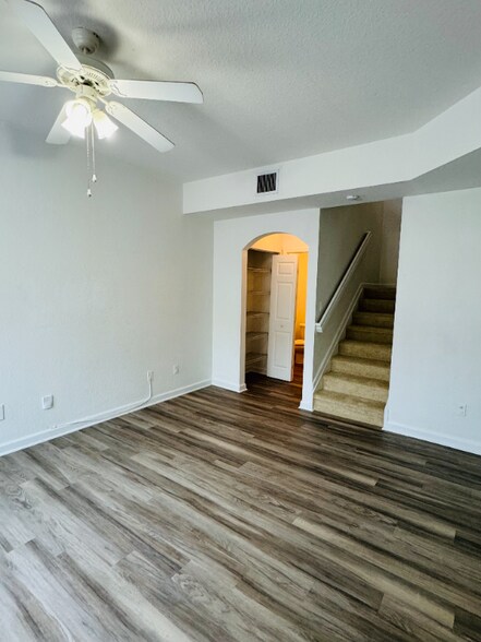 Building Photo - 6550 Morgan Hill Trail