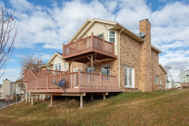 Building Photo - Utah House