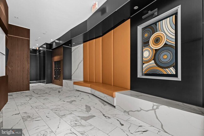 Building Photo - 646 H St NE