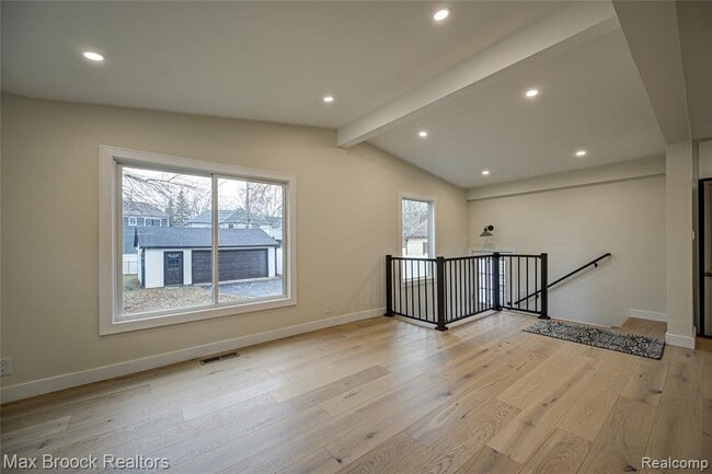 Building Photo - 409 Baldwin Ave