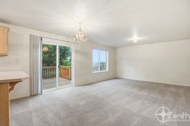 Building Photo - 3000 Cherry St