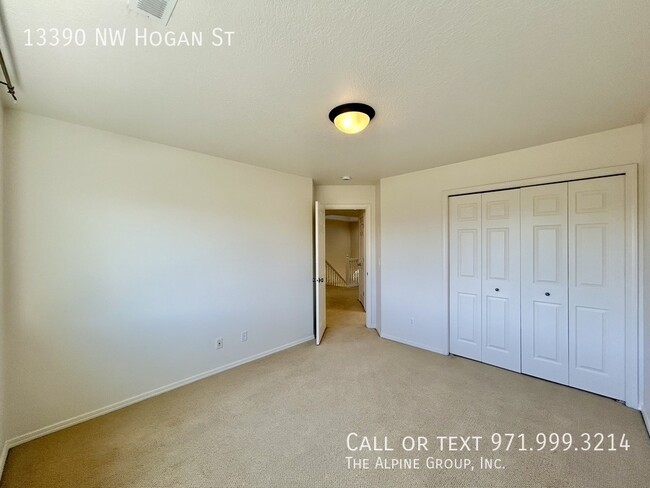 Building Photo - 13390 NW Hogan St
