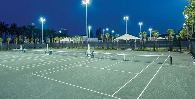 Building Photo - 825 Jimmy Buffett Mem Hwy