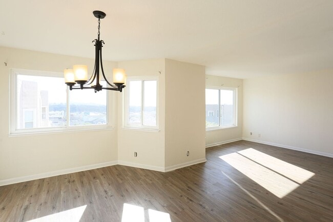 Building Photo - 7221 Geary Blvd