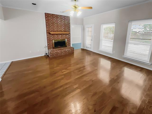 Building Photo - 7912 Buttercup Cir N