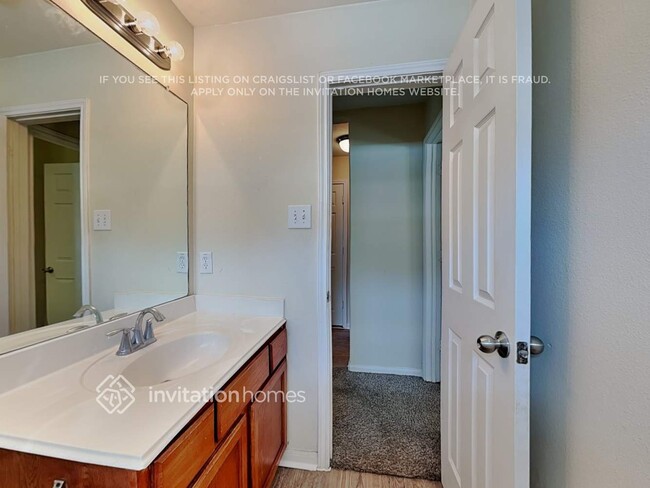 Building Photo - 22218 Doubletree Park Dr