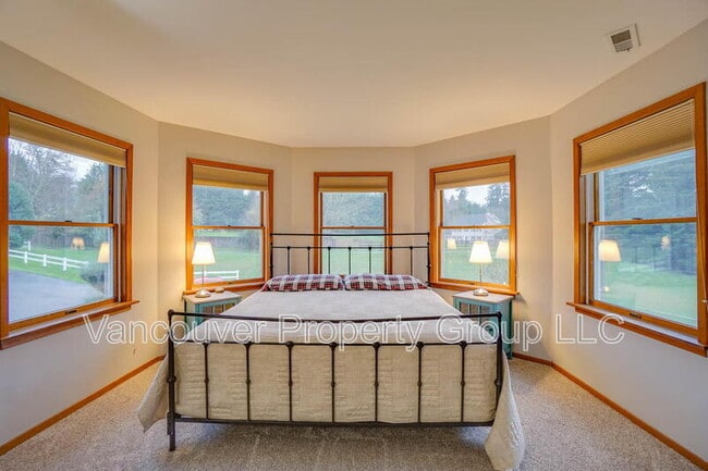 Building Photo - 745 S 21st Pl