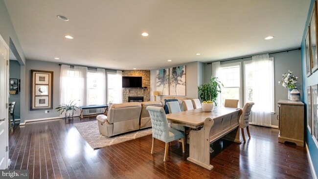 Building Photo - 24855 Bradford Forest Dr