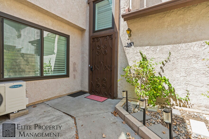Building Photo - 1409 Athena