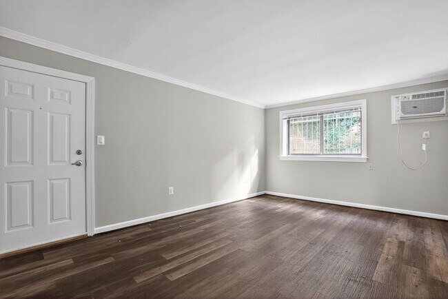 Building Photo - 2025 Move-In Special – $200 Off First Month’s Rent!! Modern 2-Bedroom Apartment with In-Unit Laun...