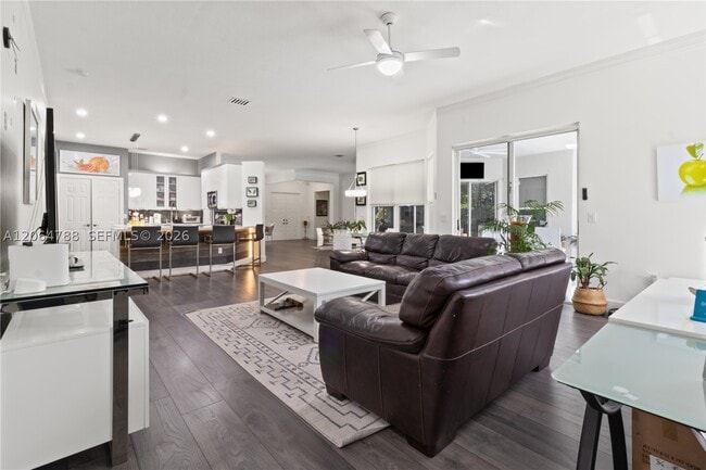 Building Photo - 1046 SW 159th Way