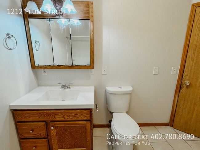 Building Photo - 1212 Plum St