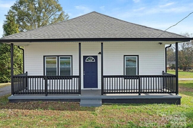 Primary Photo - 3332 York Hwy