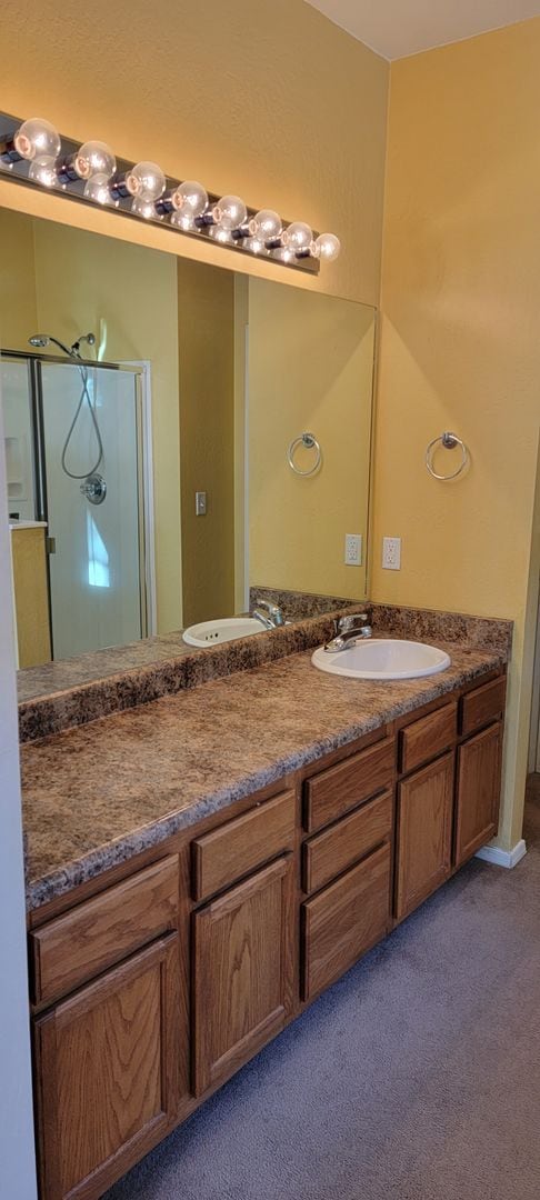 Building Photo - Gorgeous Flagstaff Home