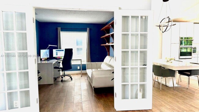 Building Photo - 388 Carrington Dr