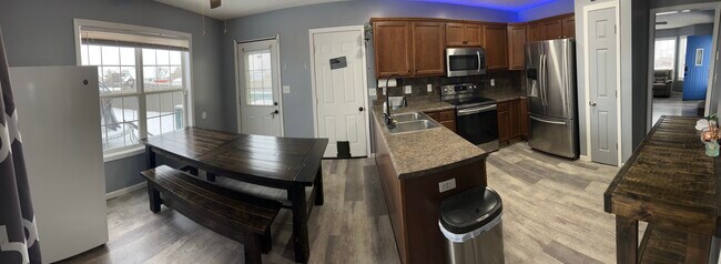 Building Photo - 1044 Cindy Jo Ct