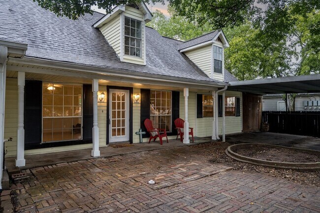 Building Photo - 200 Fannin St
