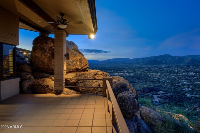 Building Photo - 6700 E Hawksnest Rd