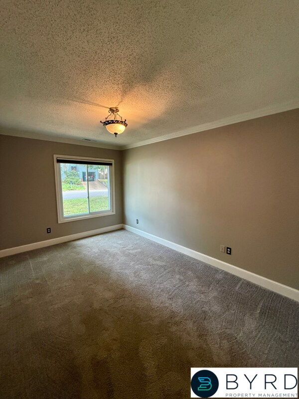 Building Photo - 1703 Sheldrake Ct