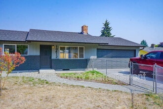 Building Photo - 10412 NE 71st St