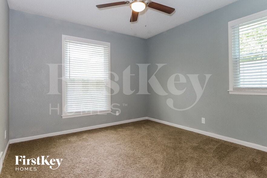 Building Photo - 13008 W 102nd Terrace