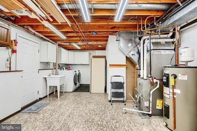 Building Photo - 8908 Goldentree Ln