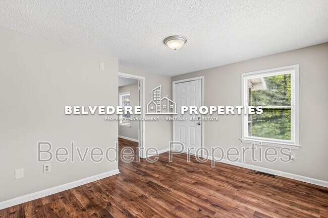 Building Photo - 112 S Raleigh St