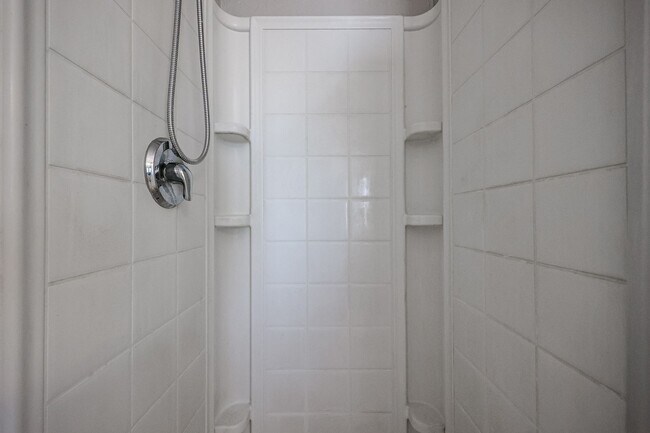 Building Photo - COMING SOON!! Beautiful 4Bed/2.5 bath In San Tan Valley