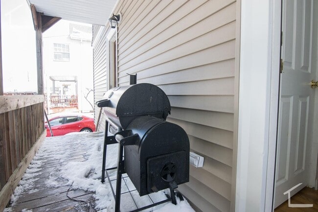 Building Photo - Nice 3 bed in Watertown