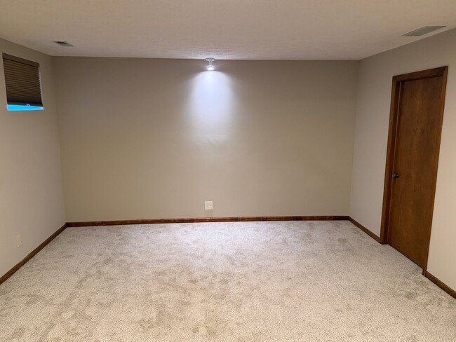 Building Photo - 5212 Bison Dr
