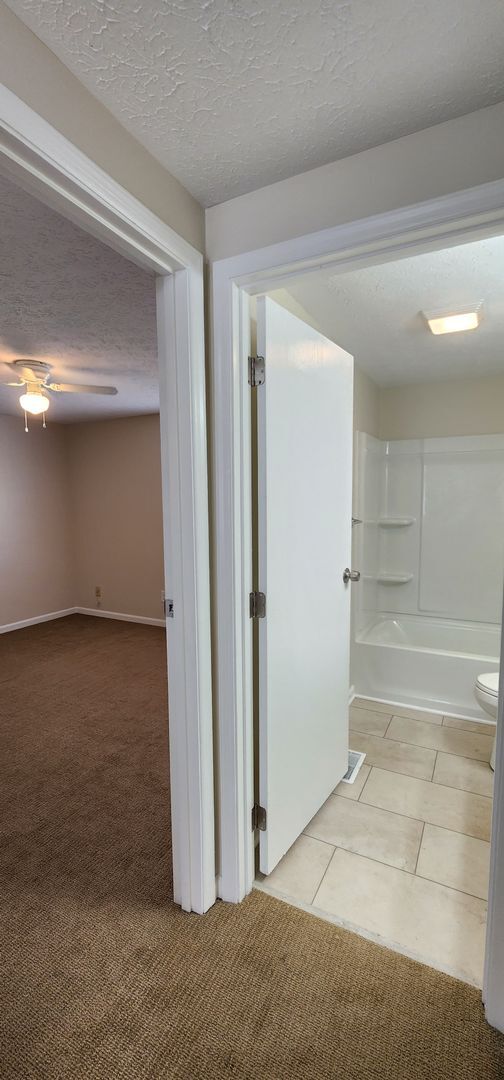 Building Photo - Oldham County Beauty!  Completely Renovated!  ALL NEWer Appliances!  ALL NEWer Flooring & Paint! ...