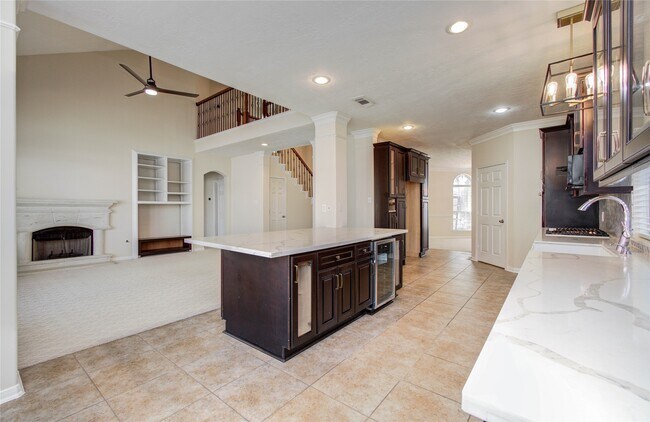 Building Photo - 1230 Blue Leaf Dr