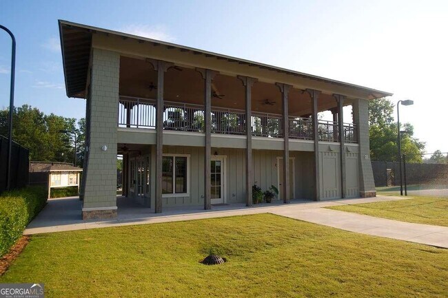 Building Photo - 725 Greenview Terrace