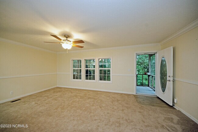 Building Photo - 158 State Rd 1319
