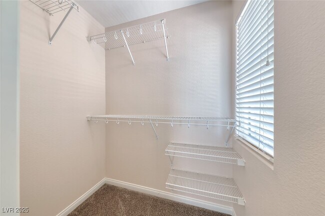 Building Photo - 708 Point Bluff St