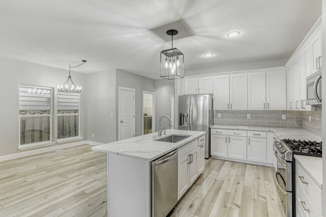 Building Photo - 16603 SW 134th Terrace