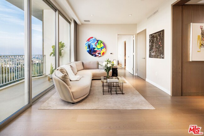 Building Photo - 2025 Ave of the Stars