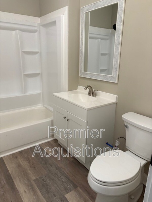 Building Photo - 904 Washington Ave