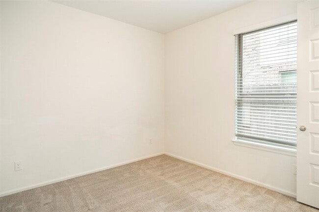 Building Photo - 31410 Golden Cliffs Ln