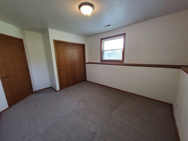 Building Photo - 2801 Ruschfield Dr