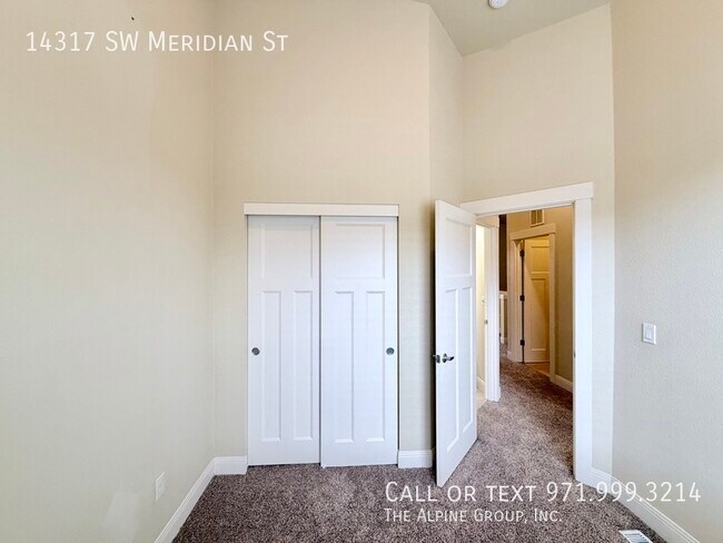 Building Photo - 14317 SW Meridian St