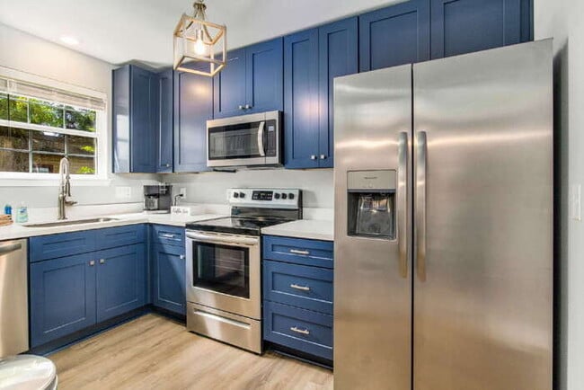 Building Photo - Charming 3-Bedroom, 2-Bath Home Near Downtown Pensacola