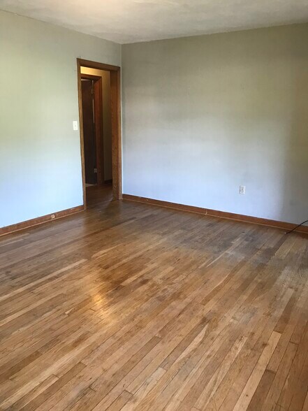 Primary Photo - 900 Palmer Dr