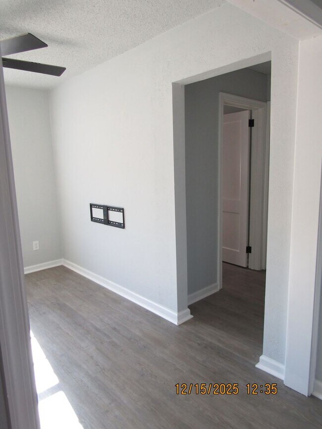 Building Photo - Bayville Park