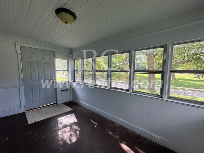 Building Photo - 1203 Cleveland-